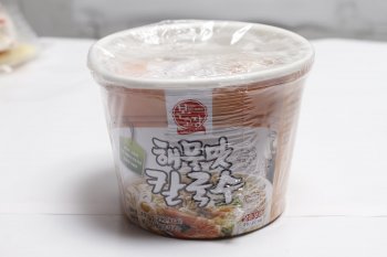 Bowl Noodle (Bajirak Kalguksu)
